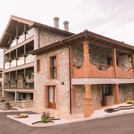 El Valle * Avín